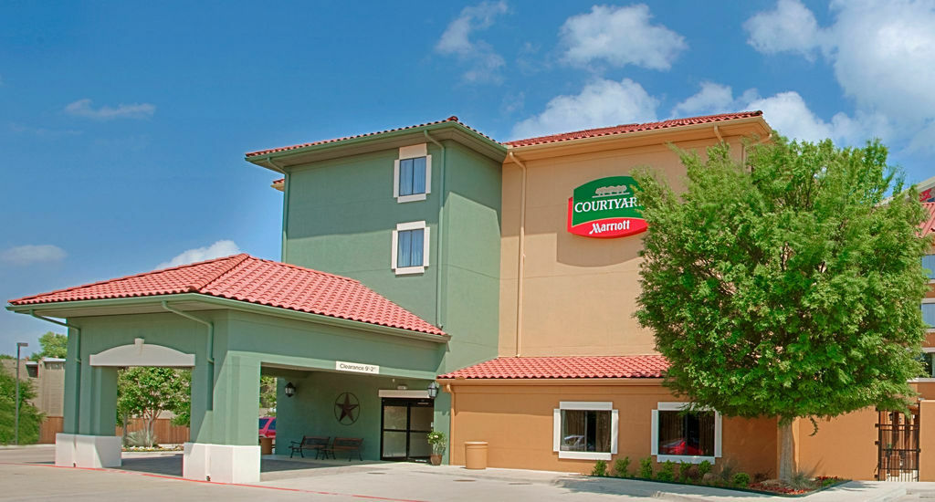 Courtyard Worth I-30 West Near Nas Jrb Hotel 3*